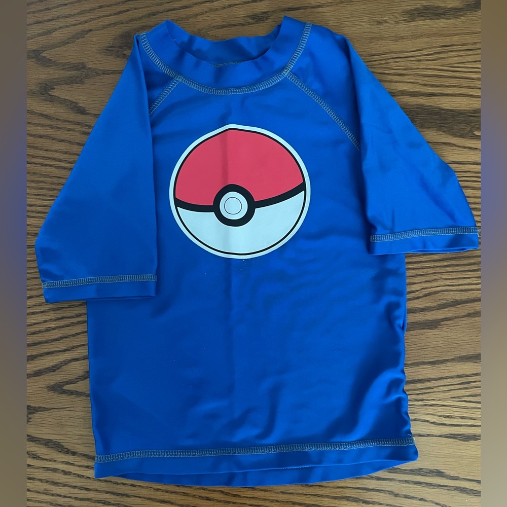 Pokémon xs rashguard